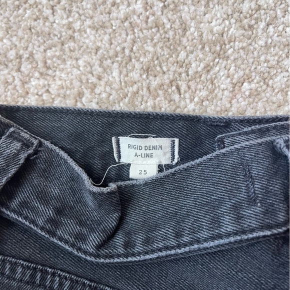 Madewell Black Rigid Denim A-Line Distressed Skirt Size 25 - Picture 10 of 13